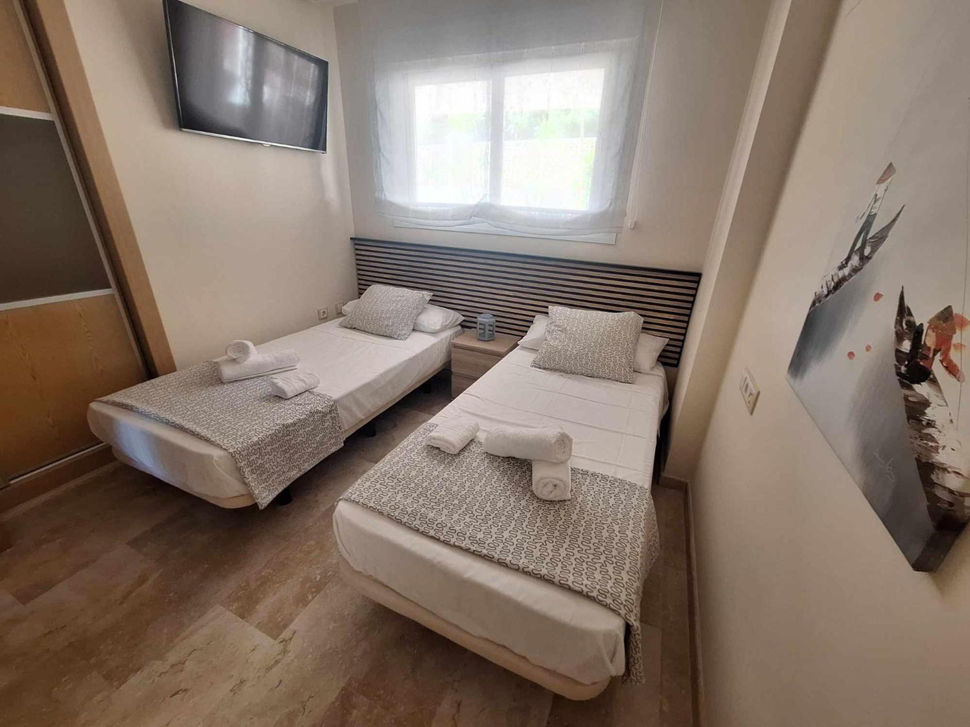 Apartamento Vistsolmar -apartamentos Budha - Solo Familias ! Zona Tivoli *