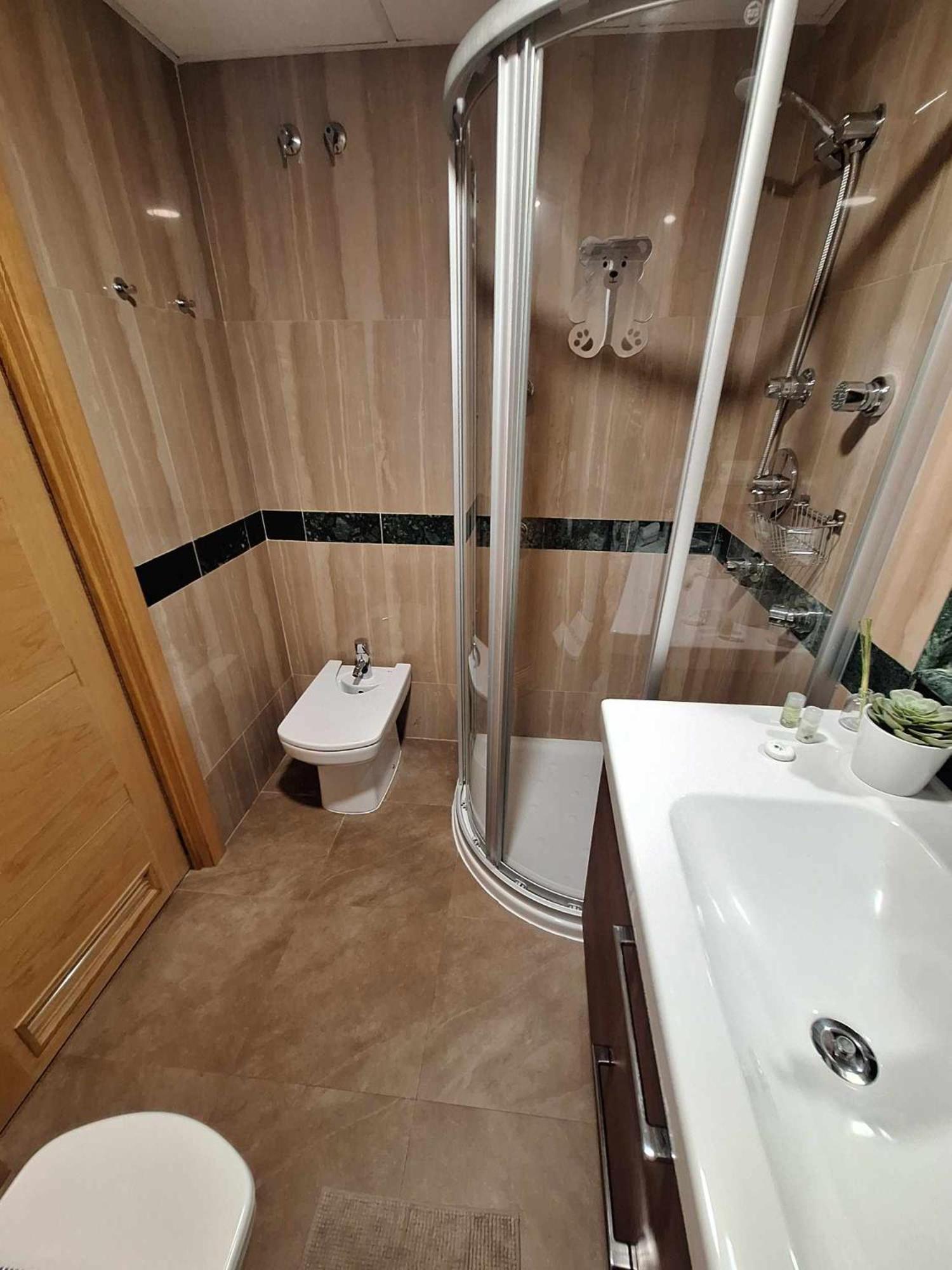 Apartamento Vistsolmar -apartamentos Budha - Solo Familias ! Zona Tivoli
